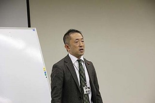 瀬頭さん挨拶・伊藤.jpg