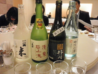 ４銘柄比べ試飲.JPG